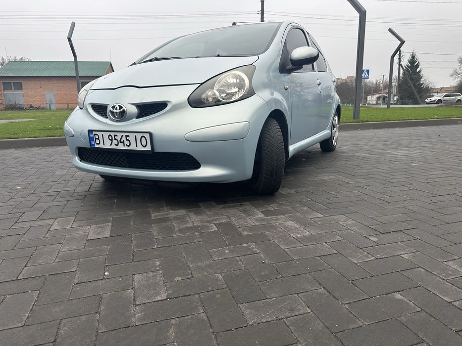 Продам Тойоту Айго  в рідній фарбі стан дуже гарний