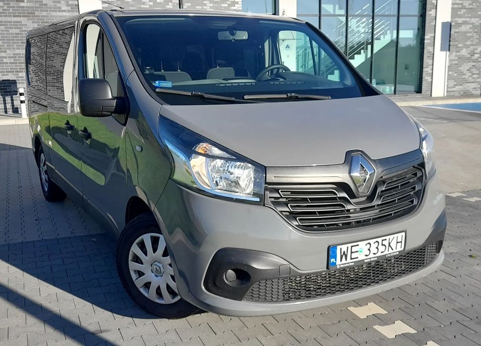 Renault Trafic Salon Polska, LONG, 9 osób, podwójna klimatyzacja