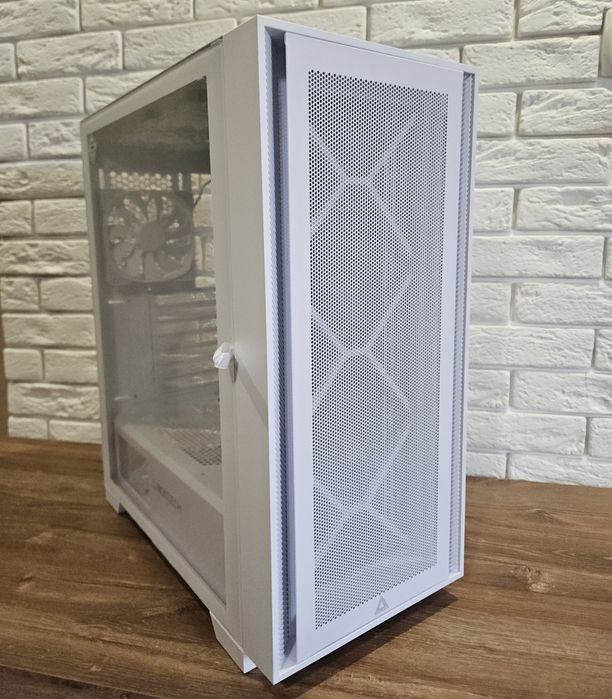 Корпус Montech + 6 кулерів