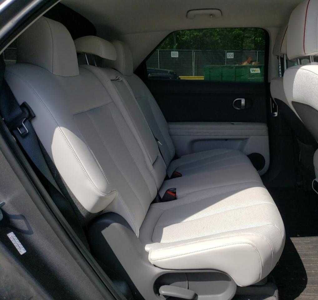 Hyundai Iomiq 5 Sel 2023 (Нульове мито до 2026!)