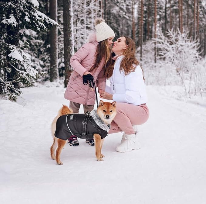 Kurtka dla psa ocieplana czarna z szelkami 3XL