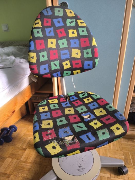 Biurko Moll z kontenerem, krzesłem ,szufladą,regulacją, lampą i podsta