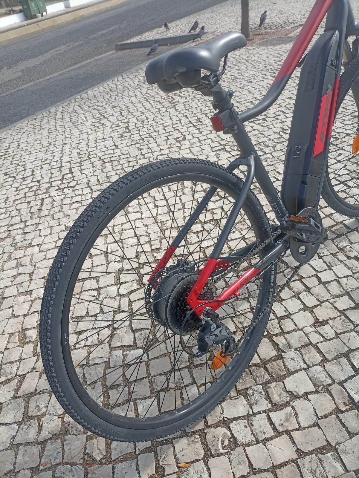 Bicicleta Elétrica DECATHLON RIVERSIDE E500
**Detalhe