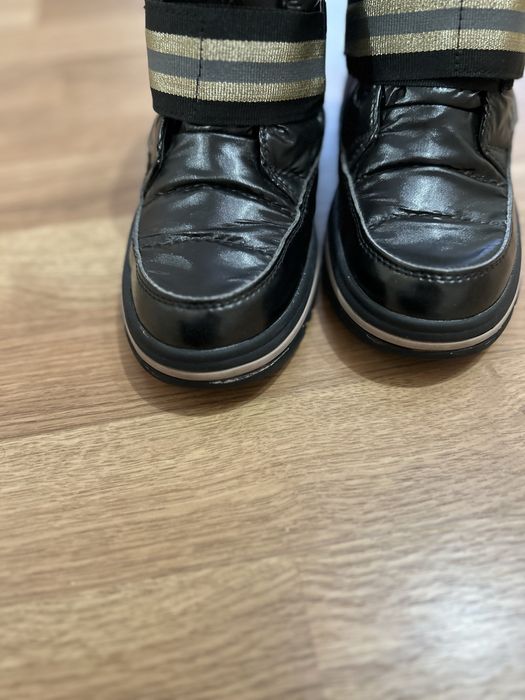 Зимові черевики Geox для дівчинки