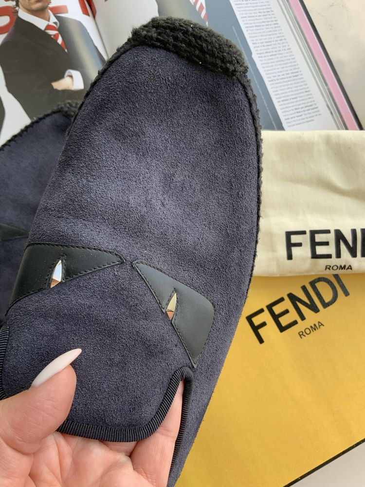 Fendi Еспадрильі мокасини сліпони люкс сегмент