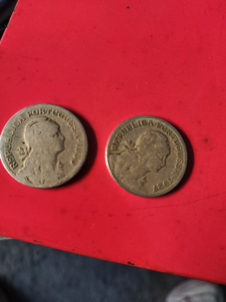 Moedas antigas escudo