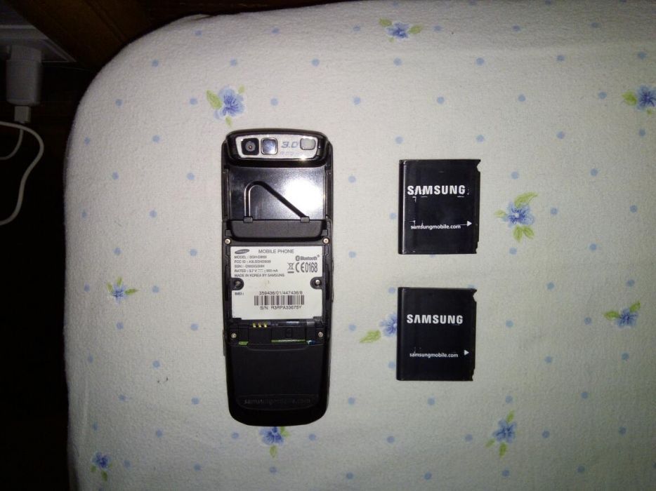 Vendo Samsung SGH-D900i (avariado) para peças.
