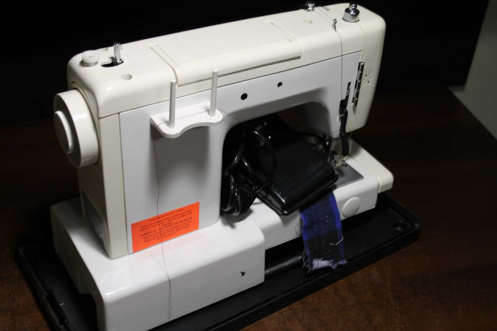 Maszyna do szycia Victoria po serwisie z gwarancją