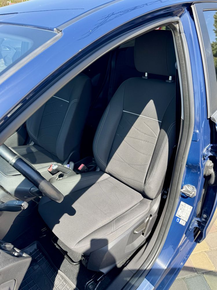Продам автомобиль Ford Fiesta 2016