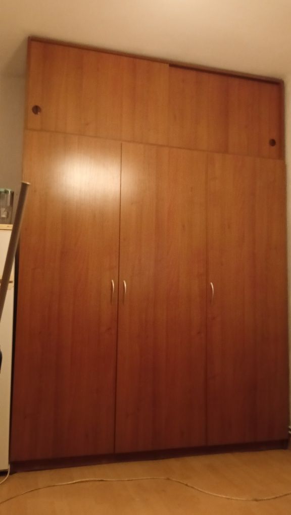 Szafa meblowa orzech