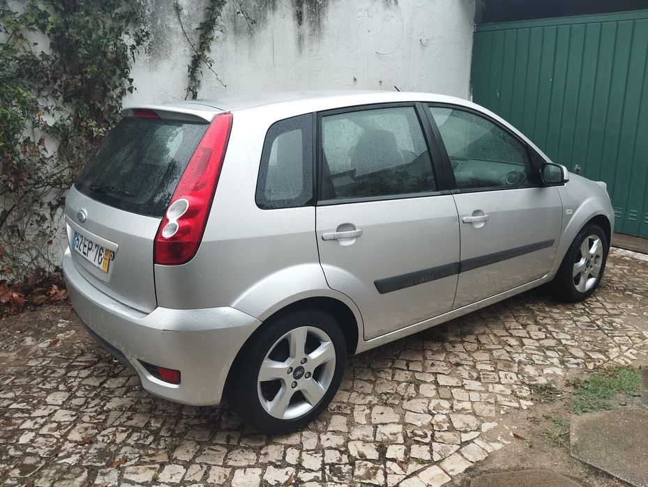 Fiesta 2007 em ótimo estado