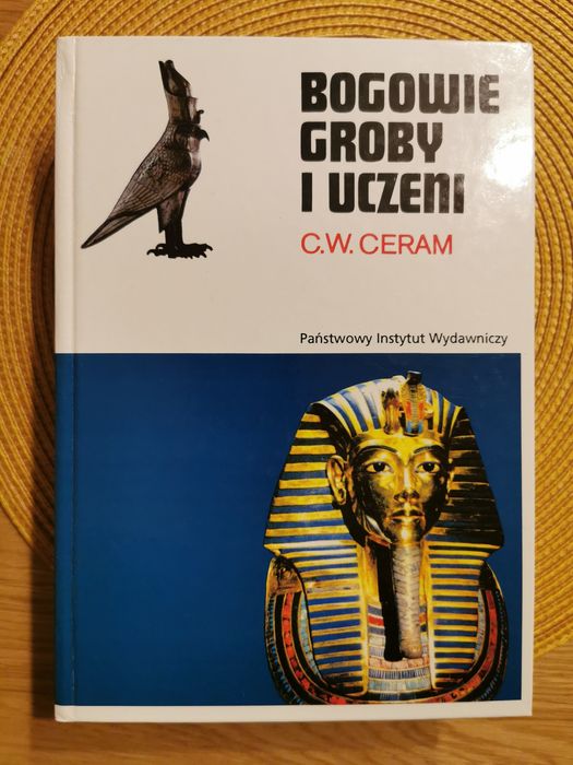 Bogowie groby i uczeni Ceram