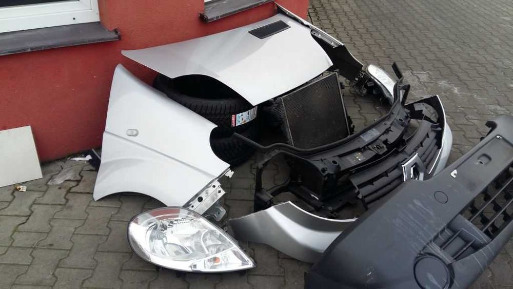 Фара на Renault Trafic Бампер Кузов Opel Vivaro Крыло Капот Комплект