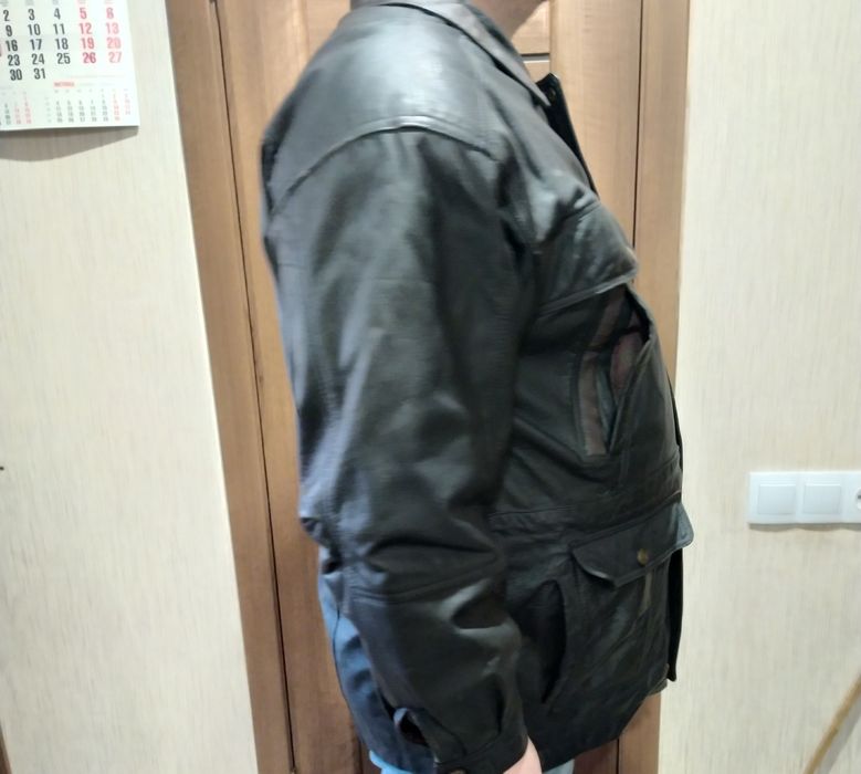 Кожаная мужская куртка.