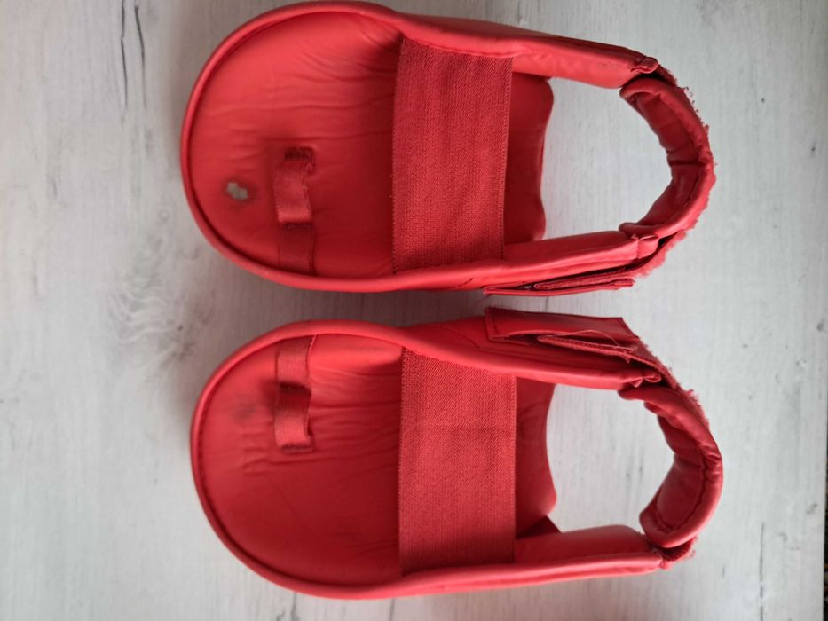 Защита для карате ( голень+стопа+ перчатки) Smal ( размер М)