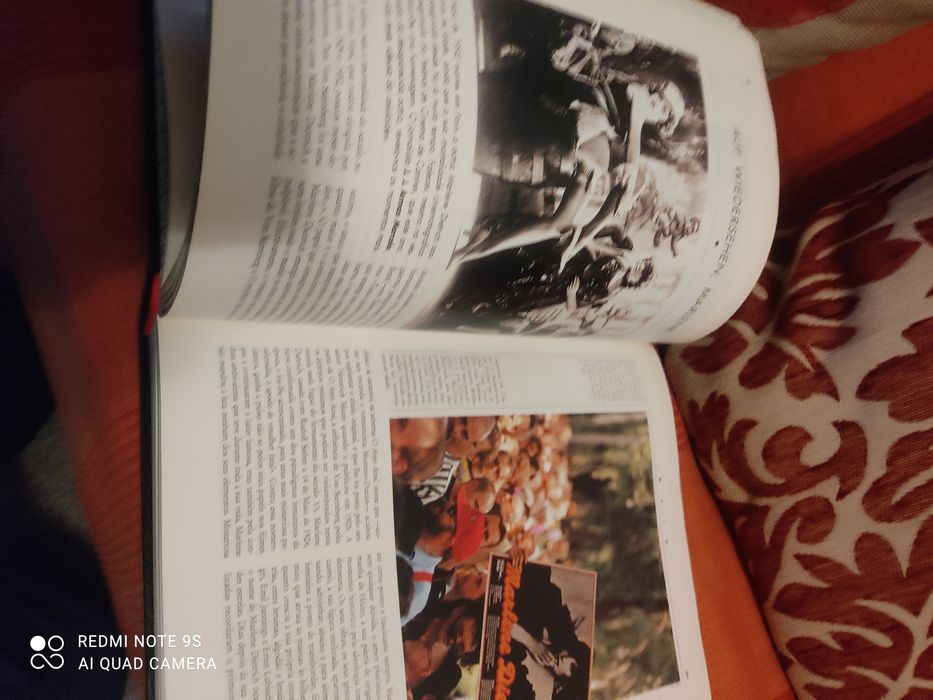Livro Anuário de Acontecimentos de 1992