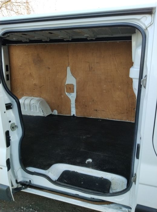 Опель віваро 2010р