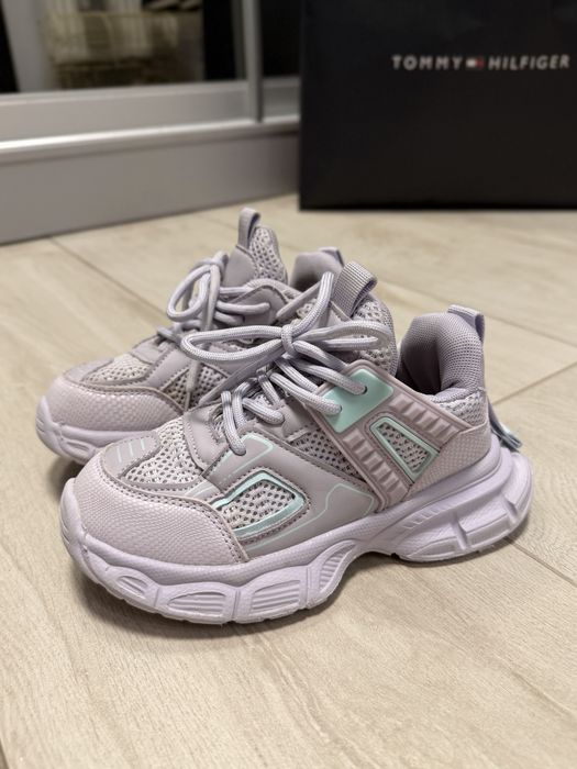 Кросівки дитячі