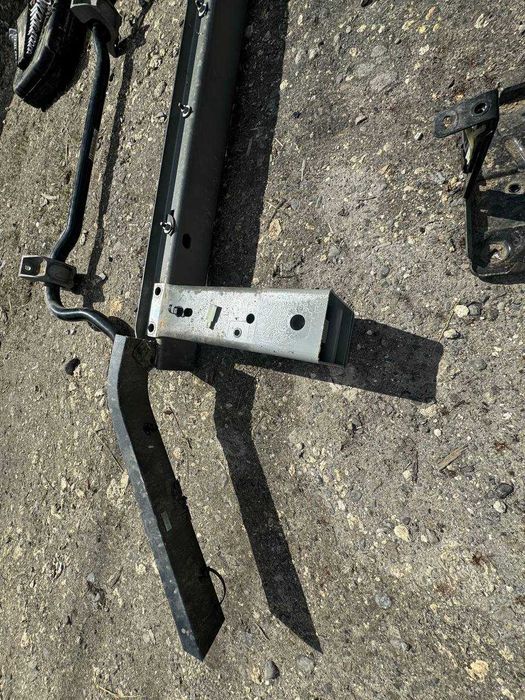 Передній Підсилювач до Jaguar I-Pace X590