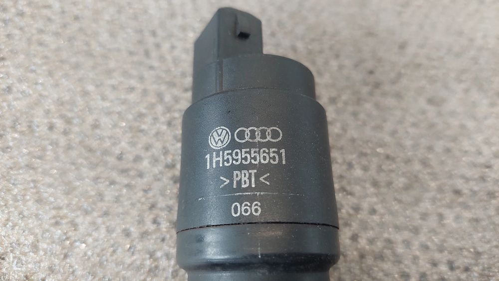 Motor de esguicho VOLKSWAGEN Passat (3A2, 35I)