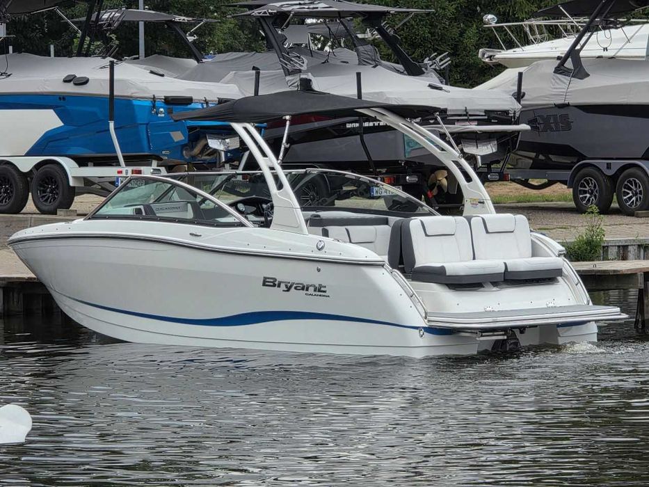 motorówka BRYANT CALANDRA 23 Volvo Penta 5.3 300HP [jak Cobalt]