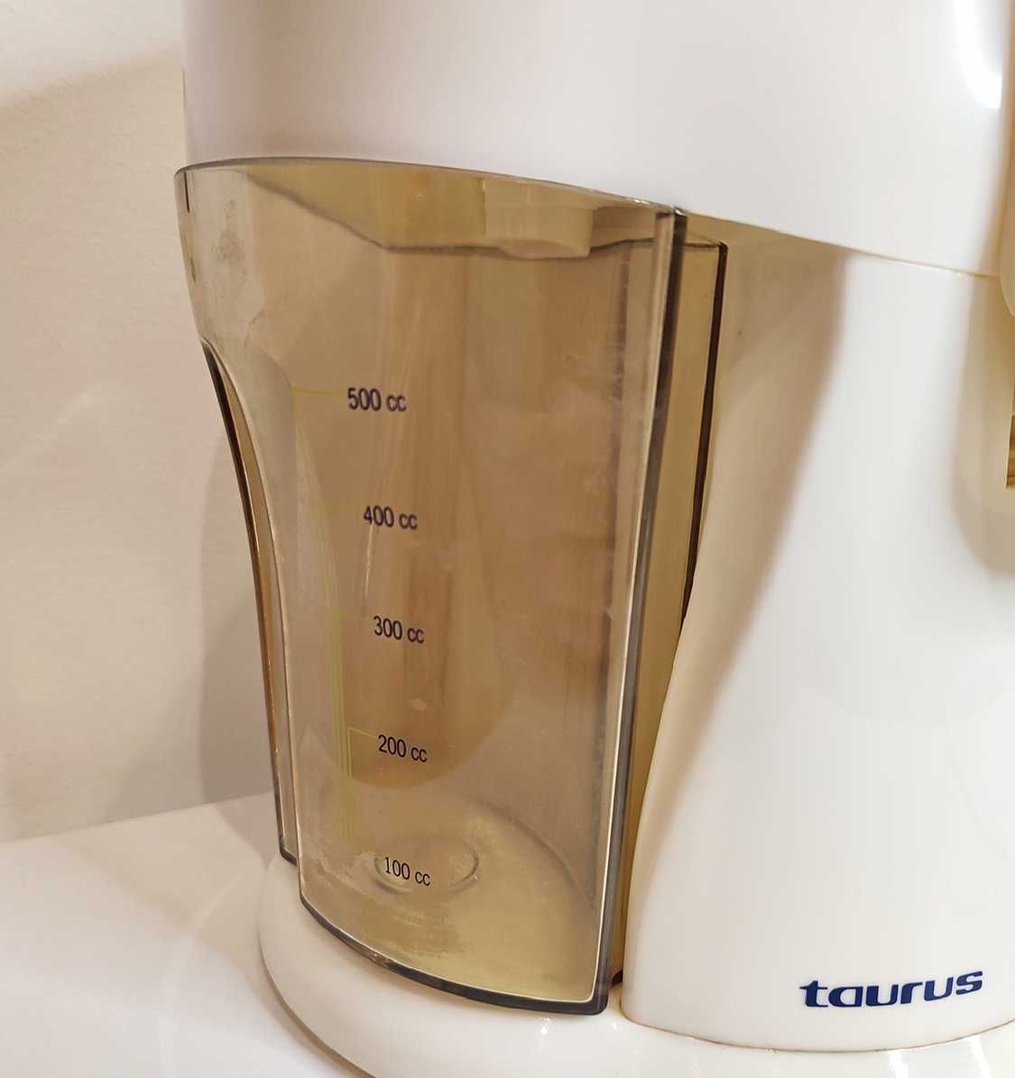 Maquina liquidificadora sumos TAURUS