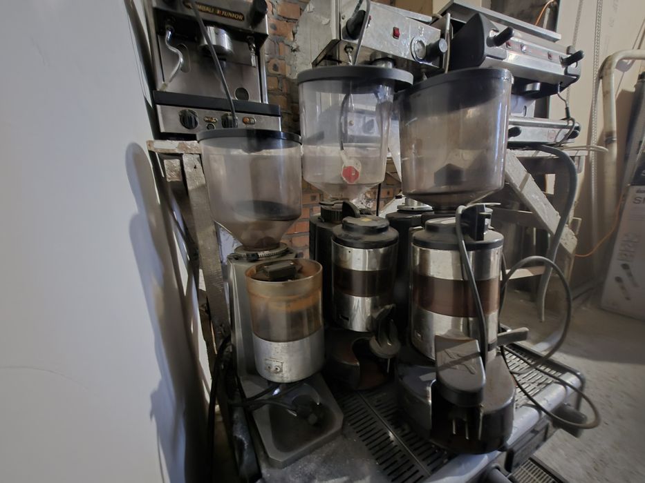 Кофемашини і кофемолки