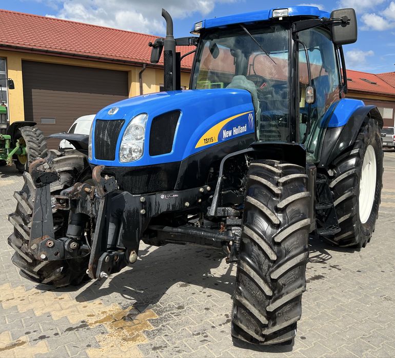 New Holland TS115A