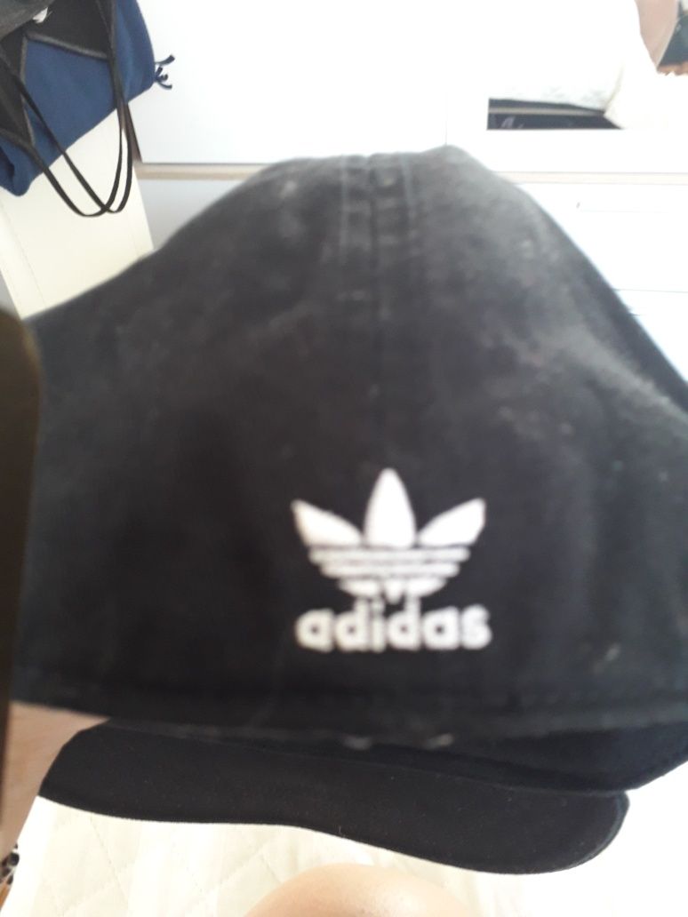 Boné preto Adidas