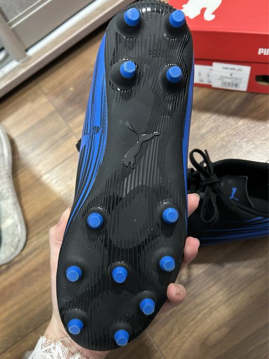 Бутси, дитячі нові