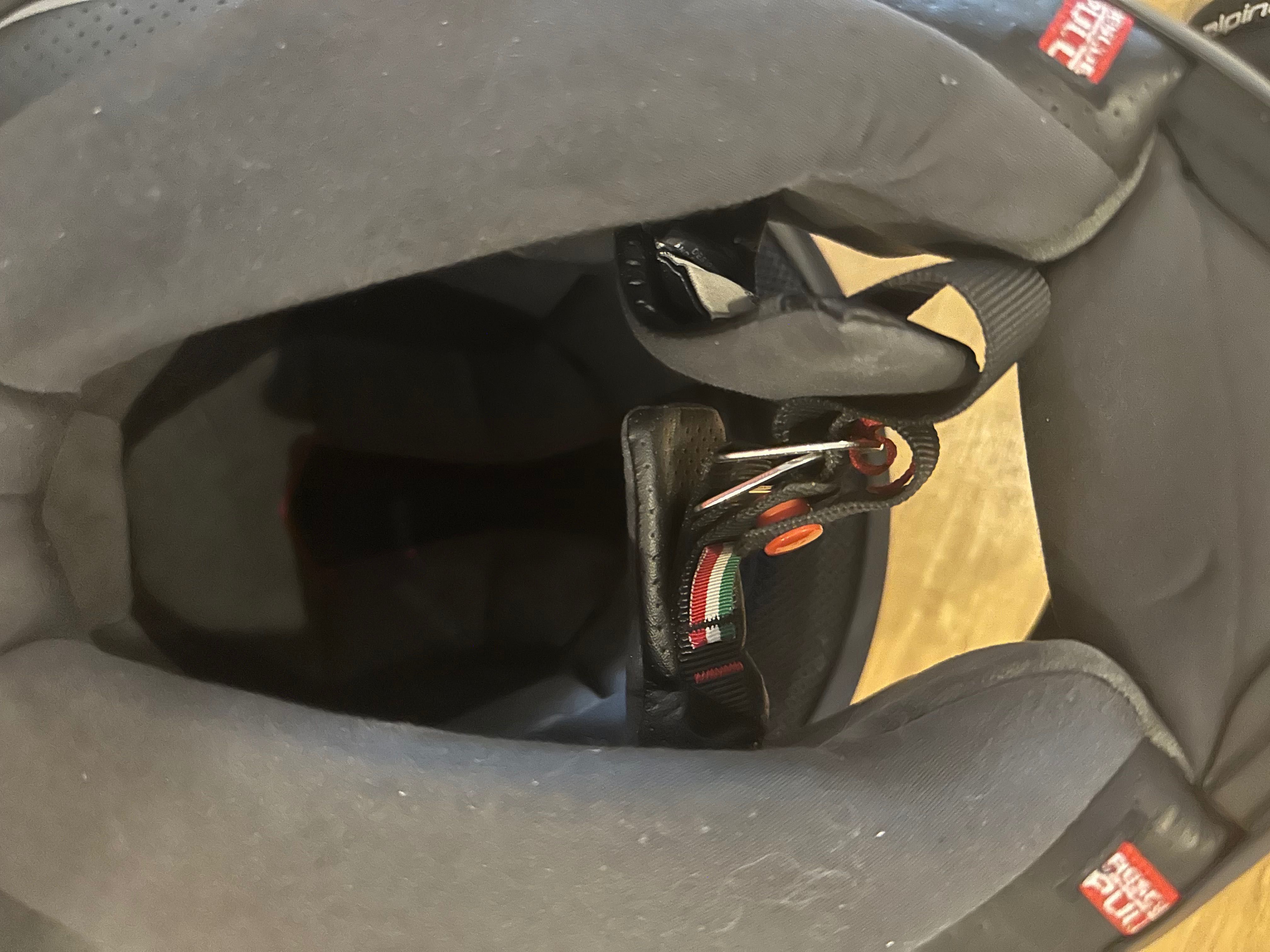 AGV K6 Cinzento L