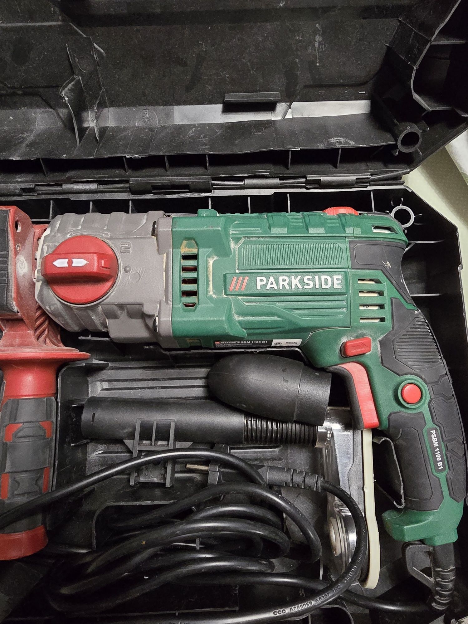 Berbequim Parkside profissional com martelo