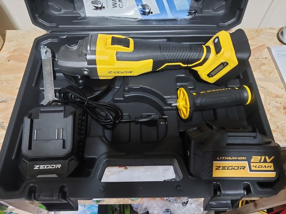 Болгарка акумуляторна Zegor Professional  AGP-21BL