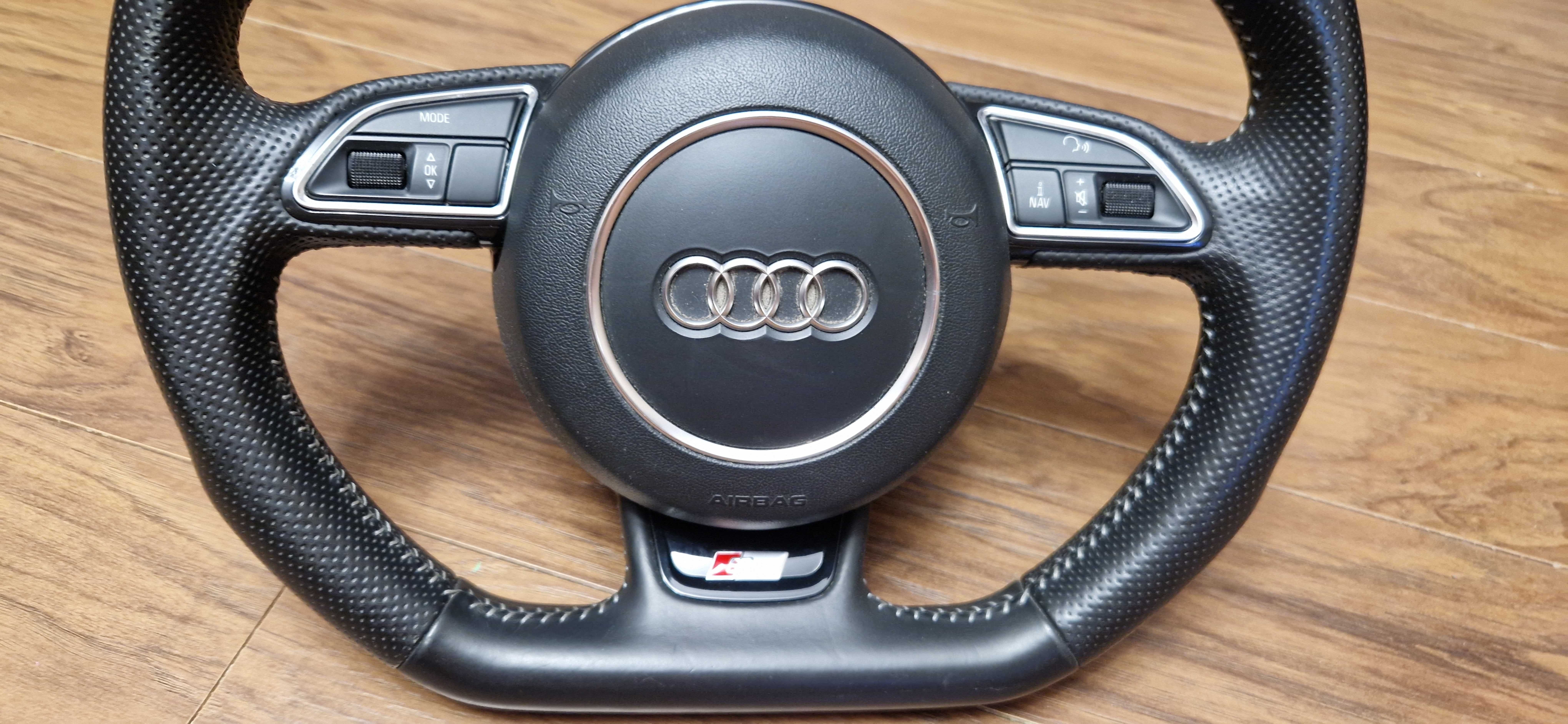Kierownica ścięta Audi S-line A4 S4 RS4 A5 S5 RS5 Q5 A6 A7
