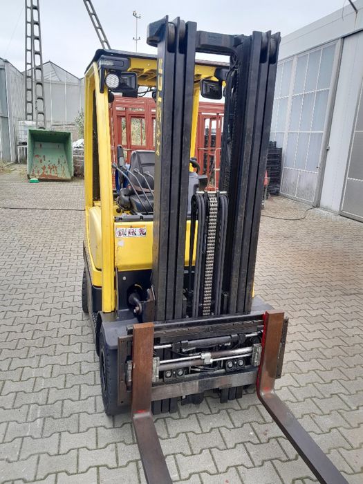 Wozek widlowy Hyster 2T wolny skok triplex odealny stan