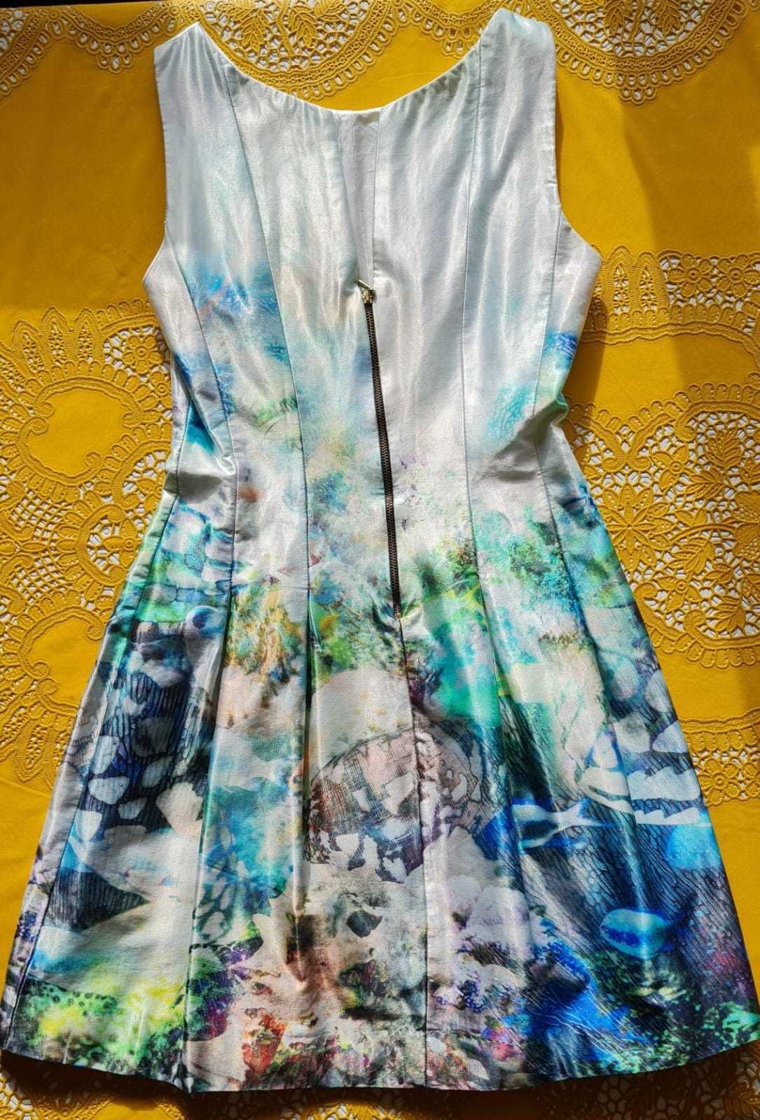 Vestido acetinado aquário