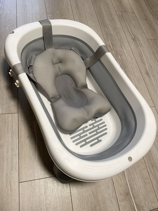 Ванночка для немовлят з термометром