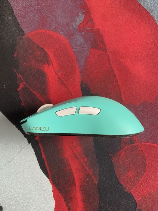 Lamzu Atlantis OG V2 Pro,keyboard Varmilo va87m ,mousepad Xtrfy GP4