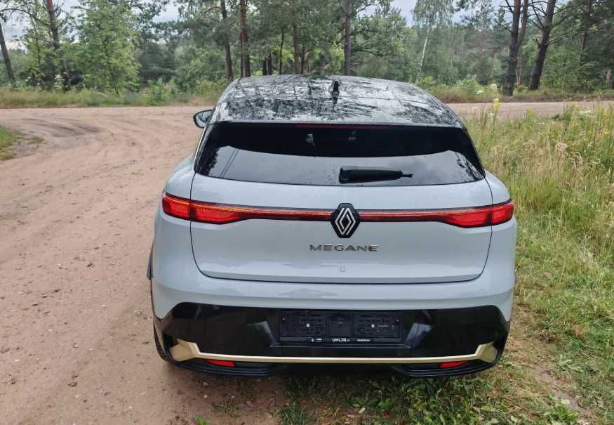 Бампер задній Renault Megane EV60 розборка Renault Megane EV60