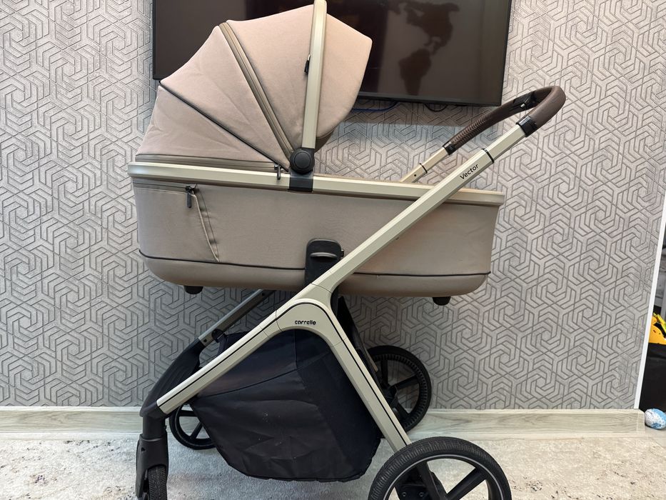 Коляска Carrello Vector