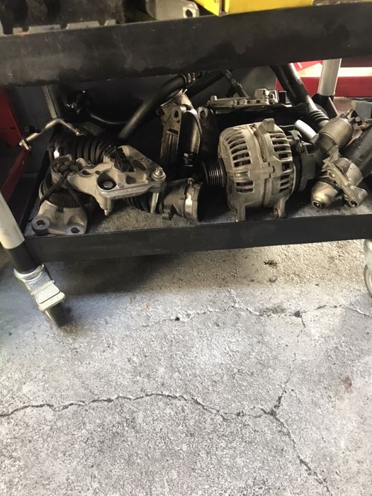 Venda ás peças ou por completo - motor Renault 1.9 dci 131cv