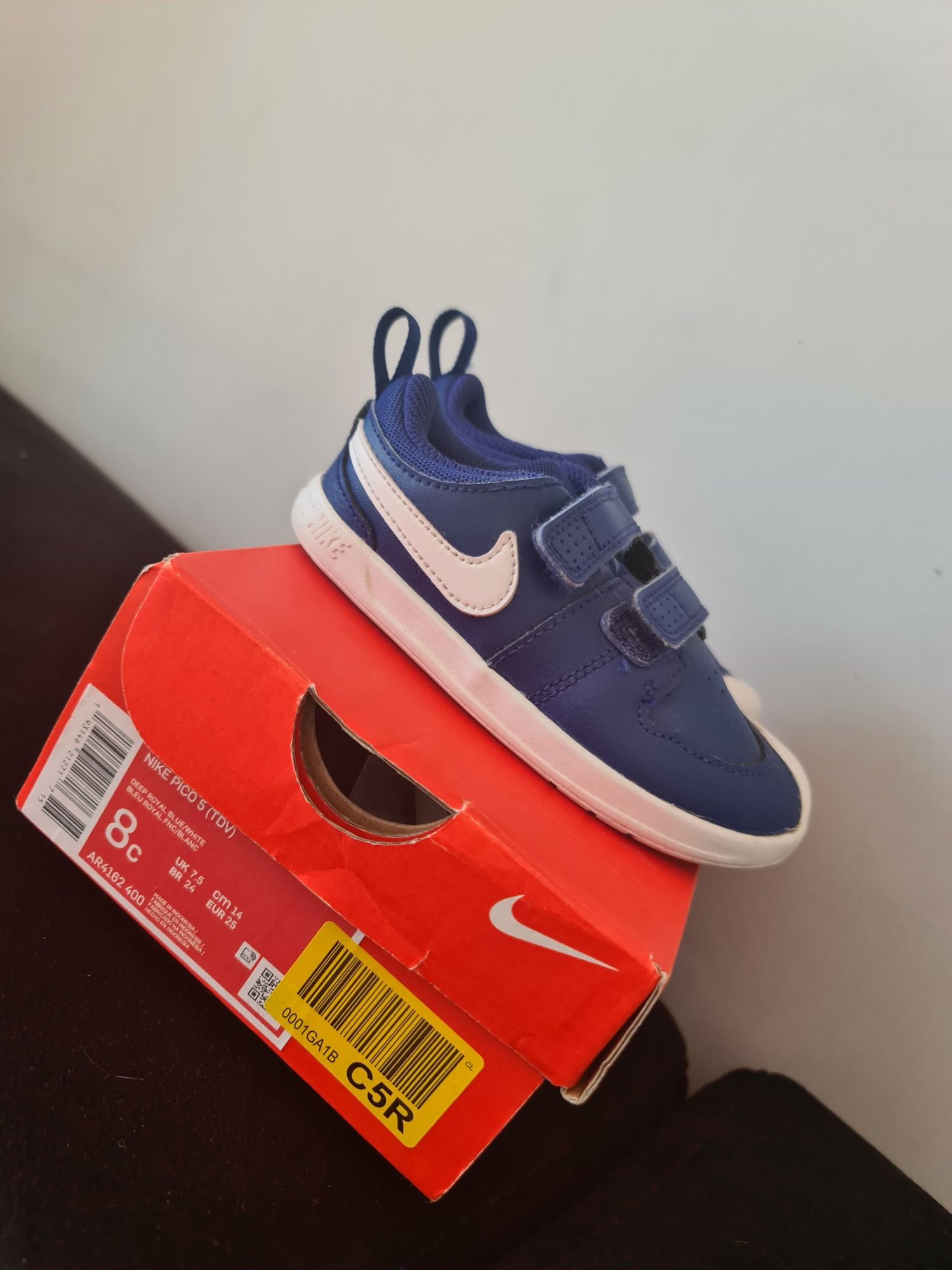 Buty niebieskie nike pico 5 chłopięce lato rozmiar 25 na rowerek