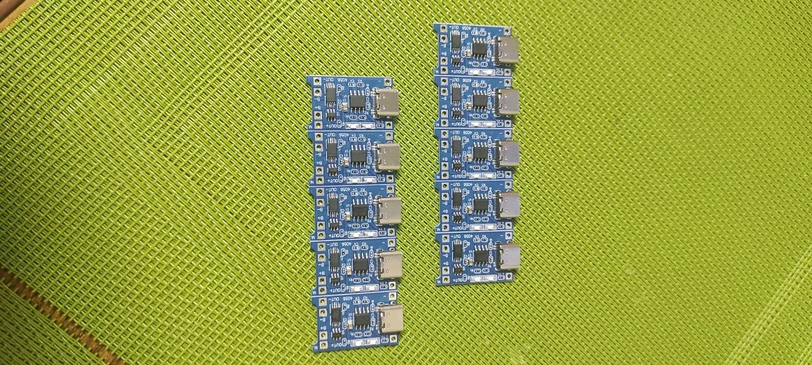 Модуль зарядки Li-Ion аккумуляторов ТР4056 с защитой.