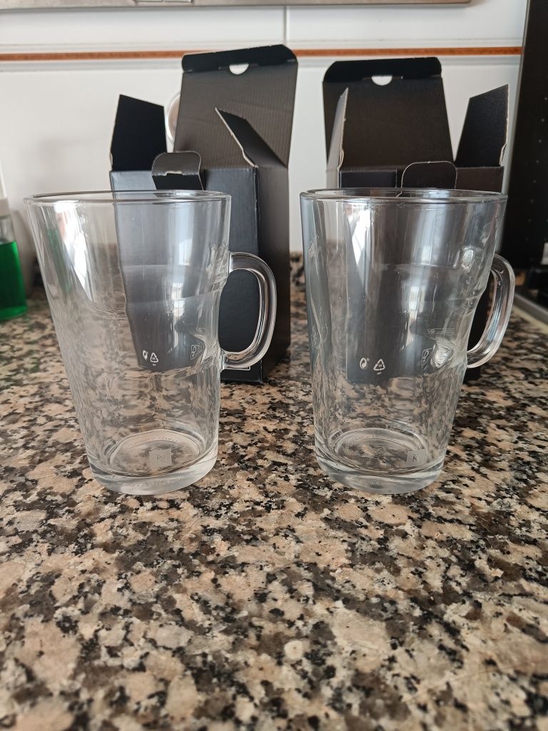 2 canecas Nespresso