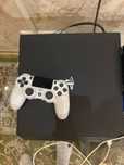 Продам PlayStation 4 Pro