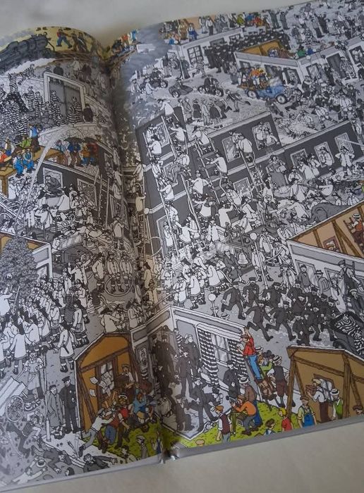 Livro "Onde está o Wally?"