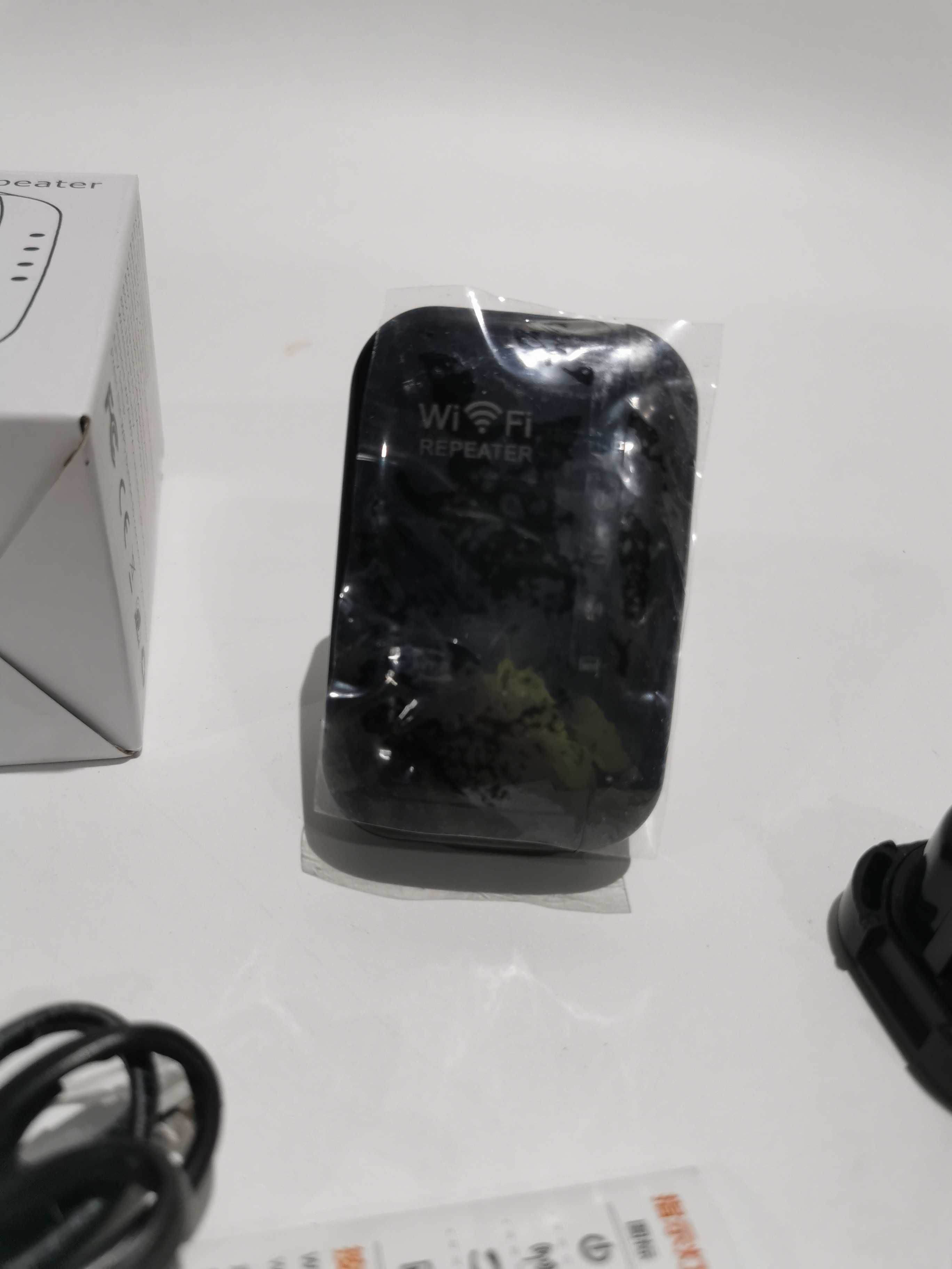 WZMACNIACZ SYGNAŁU WIFI router bezprzewodowy 2.4 GHz