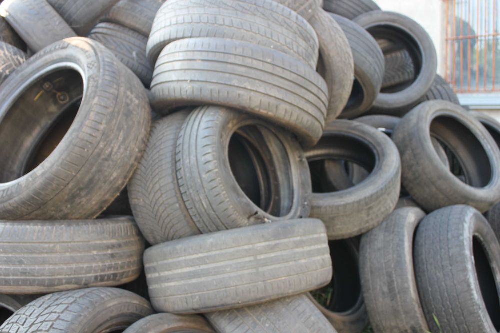 Шини гума сировина, резина для переробки, піроліза, 80 коп/ за 1 кг