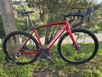 Bicicleta de carbono com potenciometro e rodas carbono