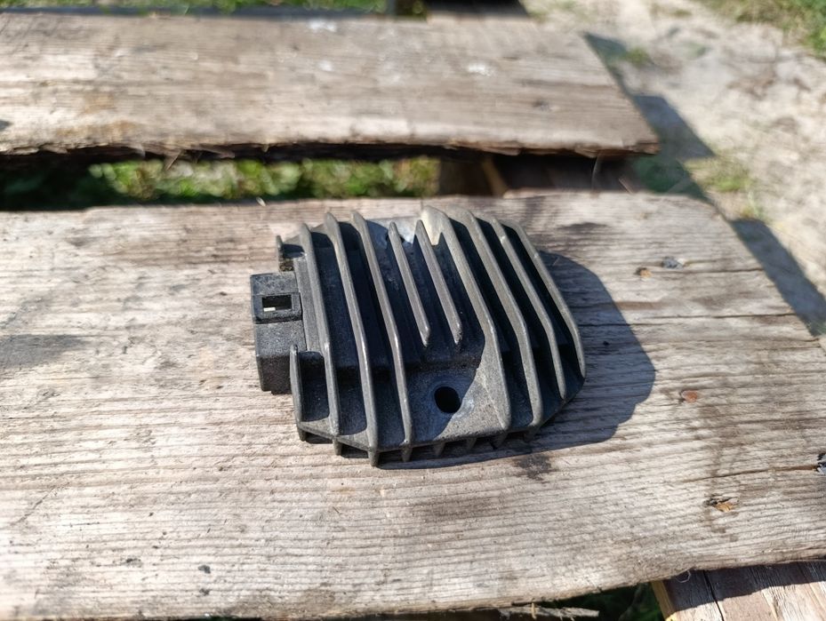 Regulator napięcia Yamaha R6 rj03 98 - 02 r 5EB 5 PIN B4